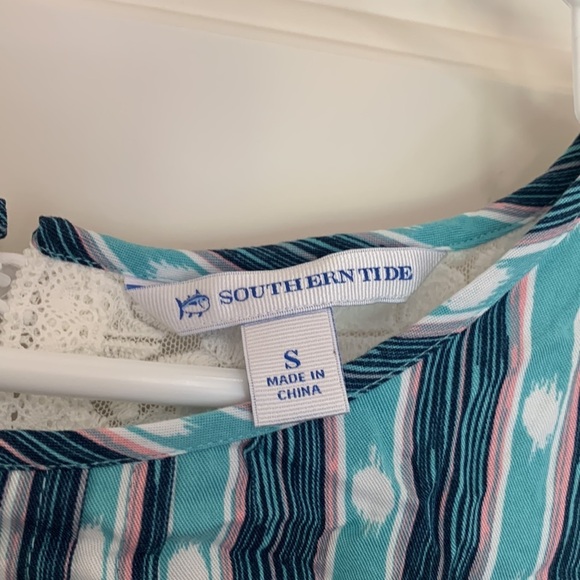 Southern Tide Sleeveless Top with buttons and lace on the back  sz S NWT - Picture 3 of 9